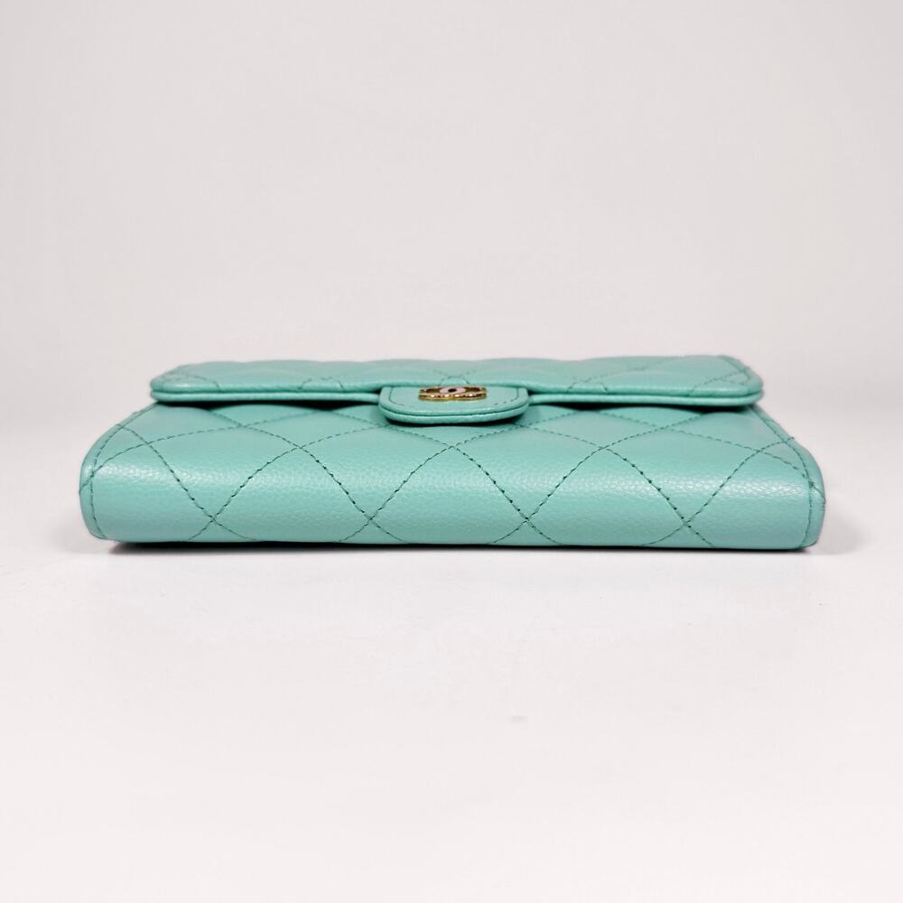 Chanel Quilted Caviar Classic Flap Wallet - Picture 6 of 11
